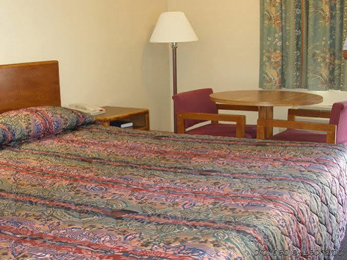 Scottish Inns ริชมอนด์ฮิลล์ ภายนอก รูปภาพ